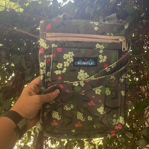 Kavu crossbody bag.